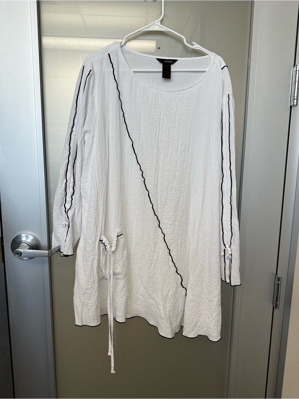 Ali Miles Plus Size 2X White 3/4 Sleeve Wearable Art to Wear Shirt Top Artsy - Picture 1 of 3